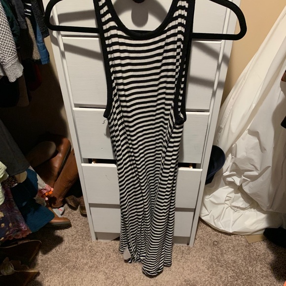 Lot! - Picture 3 of 4